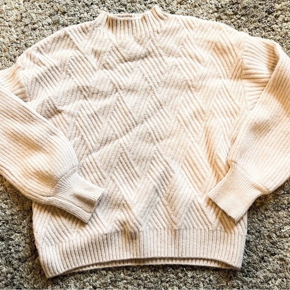 Vici Sweaters - Light Pink Vici Sweater